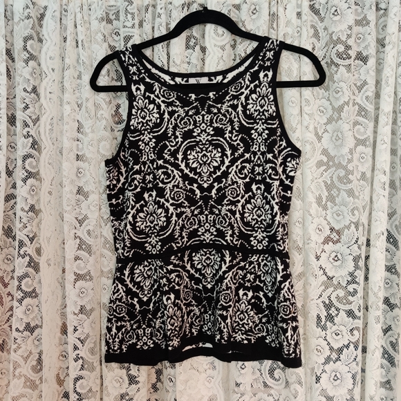 Worthington Tops - NWT Worthington Top Size Medium black and white